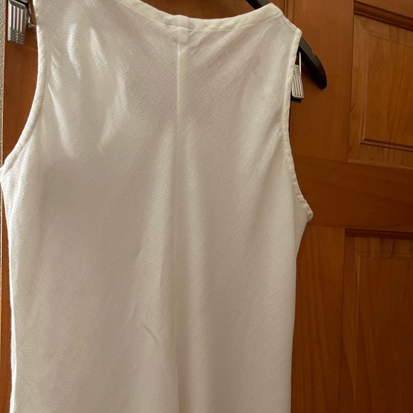 Eileen Fisher Bias cut. Designed to accentuate curves. - Picture 11 of 16